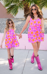 Little Caroline Mini ~ Pink Daisy